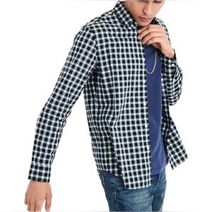 American Eagle Outfitters Black and White Checkered Shirt